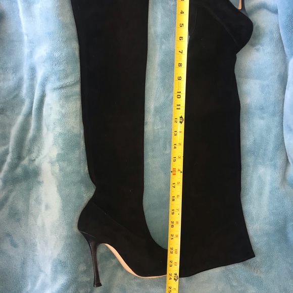 Sexy Manolo Blahnik Thigh High Stretch Suede Boots - Picture 3 of 8